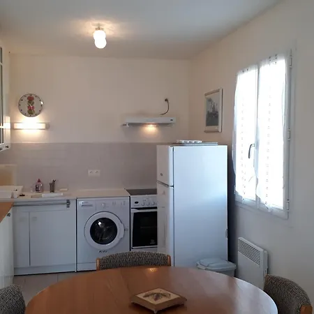 Maisonnette De Plain-pied Proche Avec Parking A - Fr-1-194-438 Prázdninový dům *